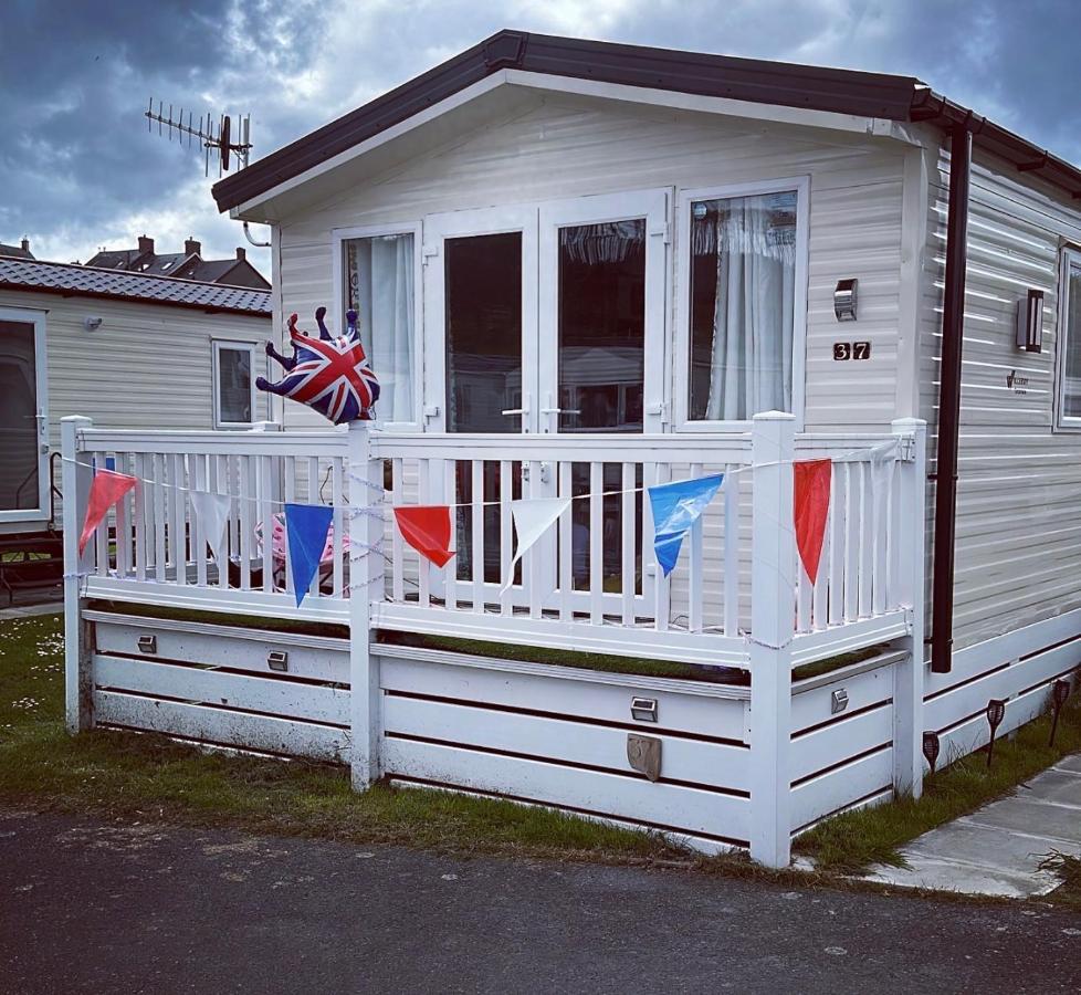 Hotel Powys 37 Borth Exteriér fotografie